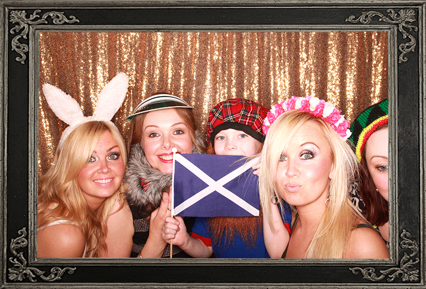 Laura’s-30th-Testimonial Photo Booth Stirling Review Odd Box Grangemouth Golf Club Birthday Party