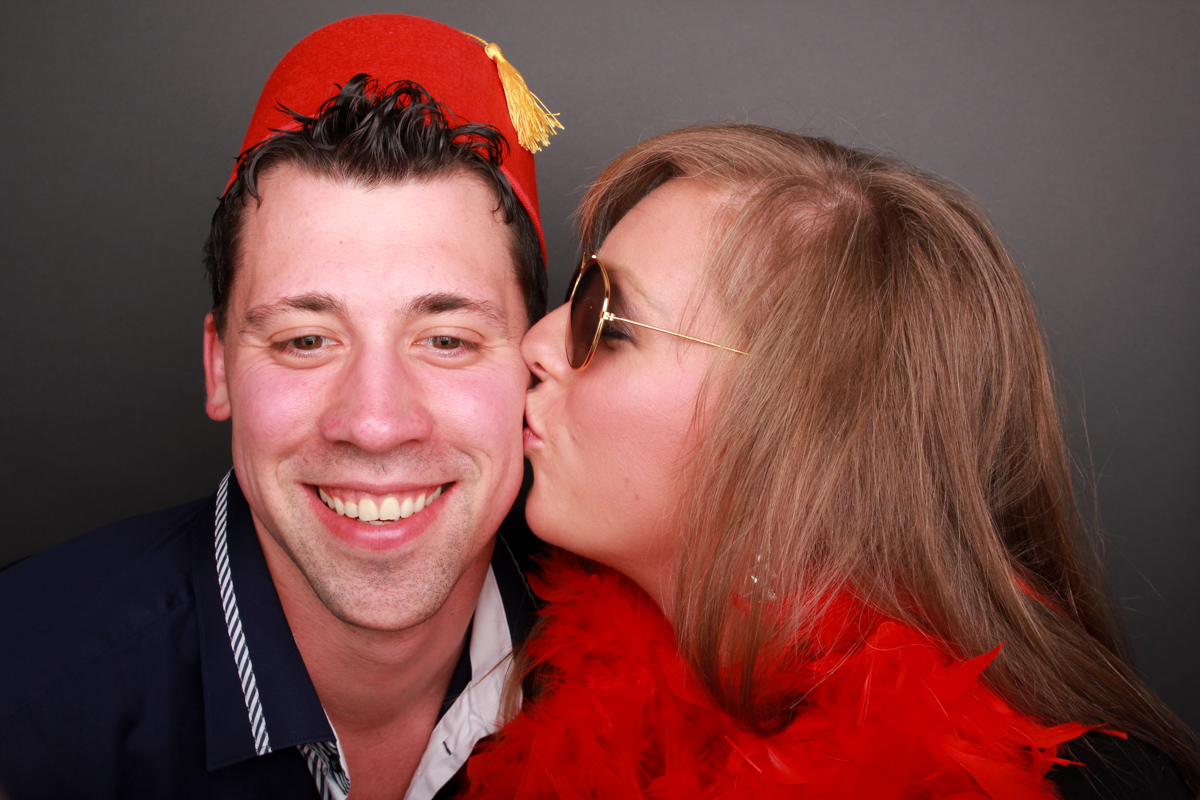 Newlyweds Photo Booth Kiss Glasses