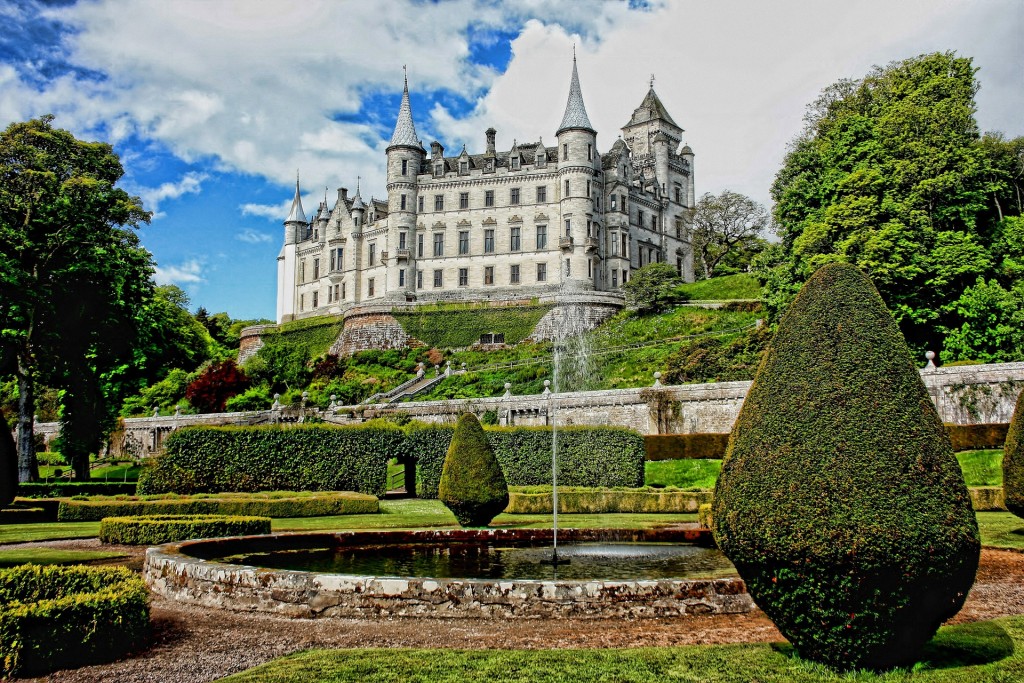 dunrobin-Castle-Scotland