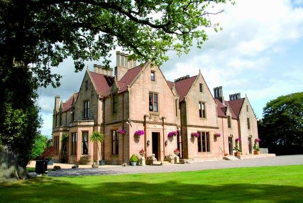 Exterior shot of wedding venue the Glenbervie House Hotel Stirling